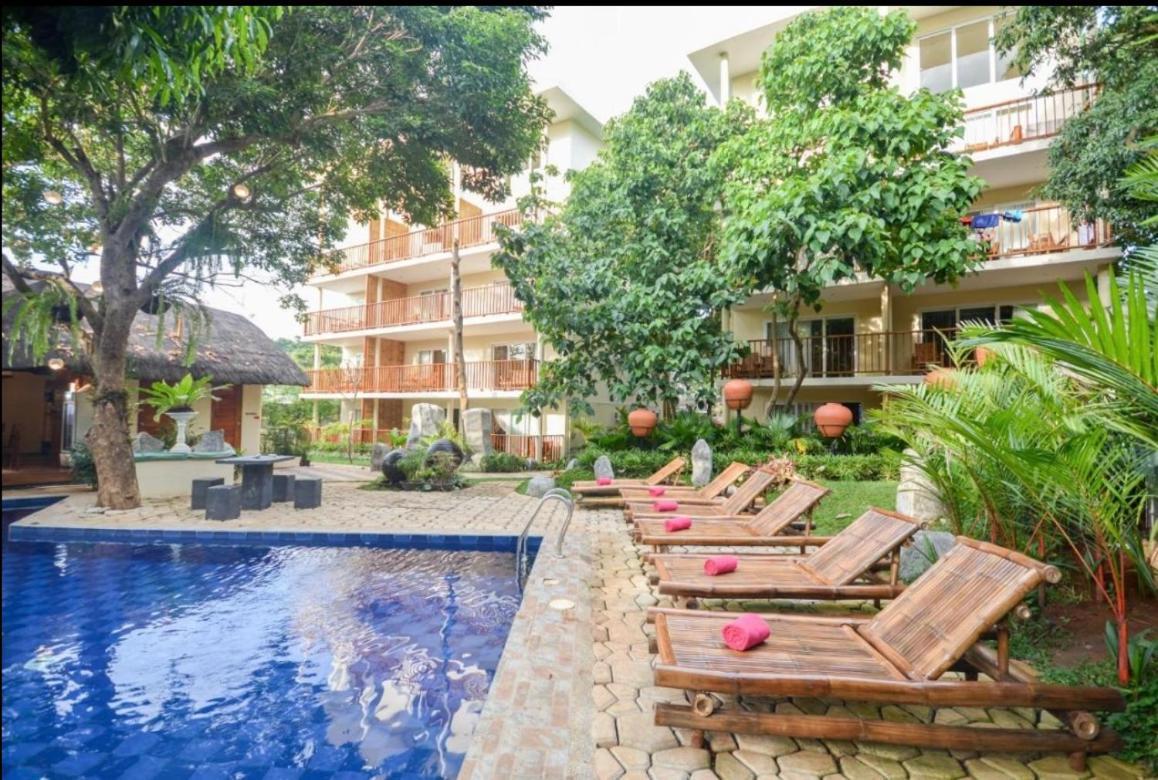 Amor Deluxe Suite With Swimming Pool Access - Hidden Paradise Yapak Exterior photo